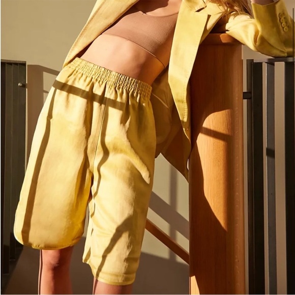 Aritzia Le Fou Wilfred High Rise Linen Blend Funk Shorts - Picture 1 of 9